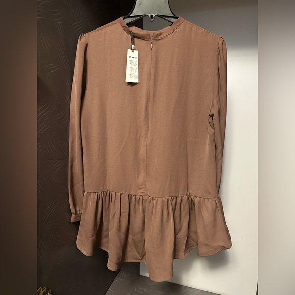 High low top in full sleeves with ruffle hem - rose taupe colour in size S - Picture 3 of 5